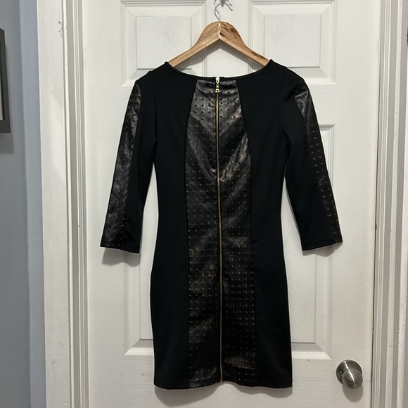 TRICOTTO black mini dress. - Picture 6 of 9